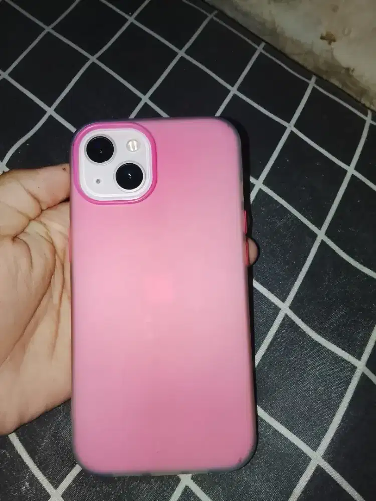 iPhone 13 ibok pink