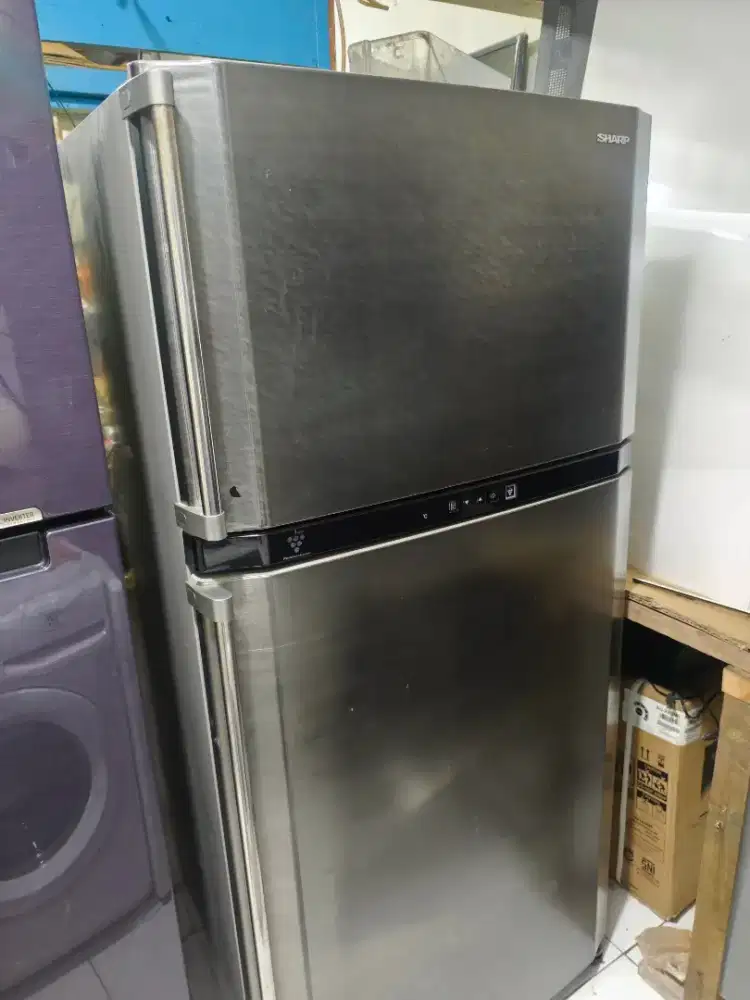 Kulkas 2 pintu Sharp