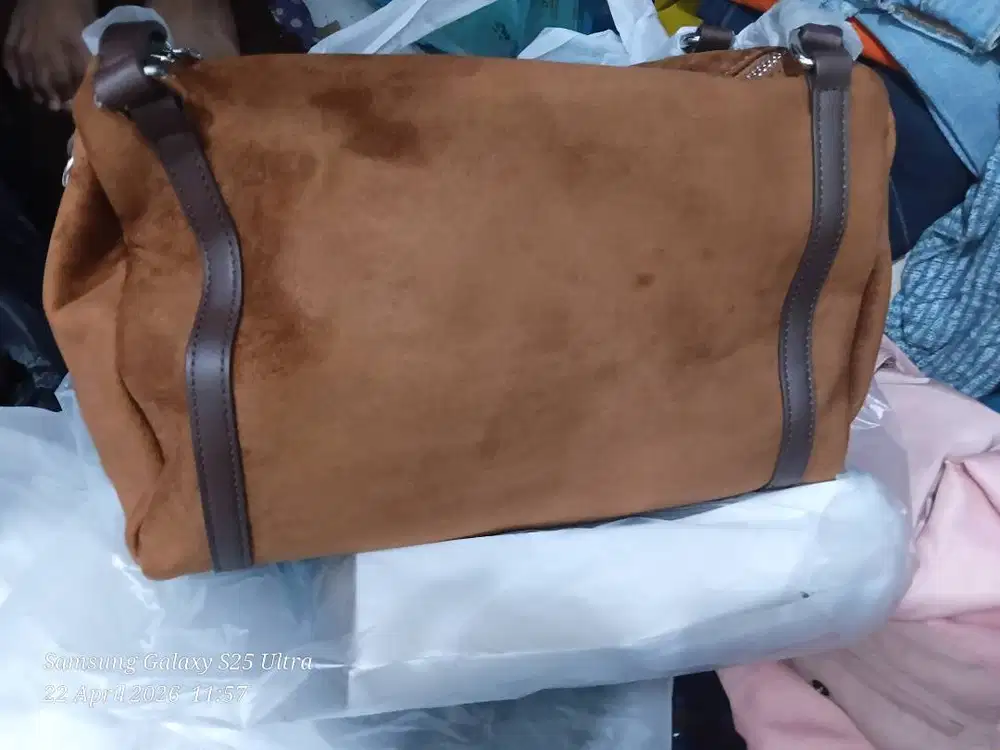 Tas dengan kondisi baru