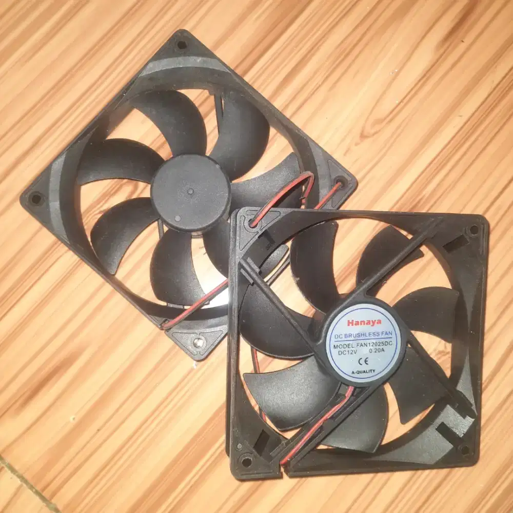 Kipas DC12V Size 12x12cm Hitam Aki Batre