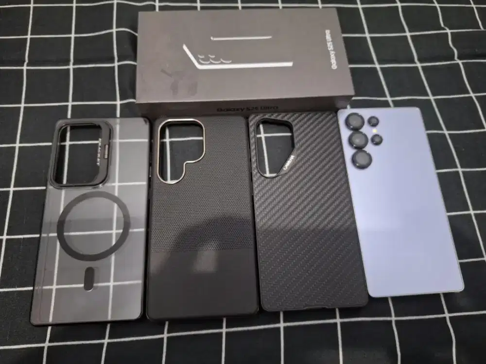 SAMSUNG S25 ULTRA RAM 12/256 GB LIKE NEW