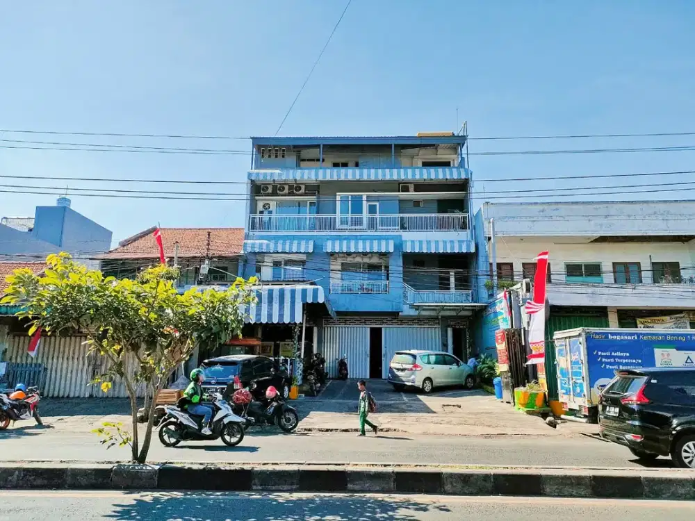 Ruko Penginapan Hotel Surabaya Pusat lokasi strategis