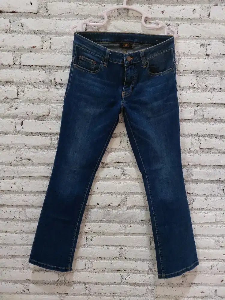 Preloved D*st dan L*g* Jeans