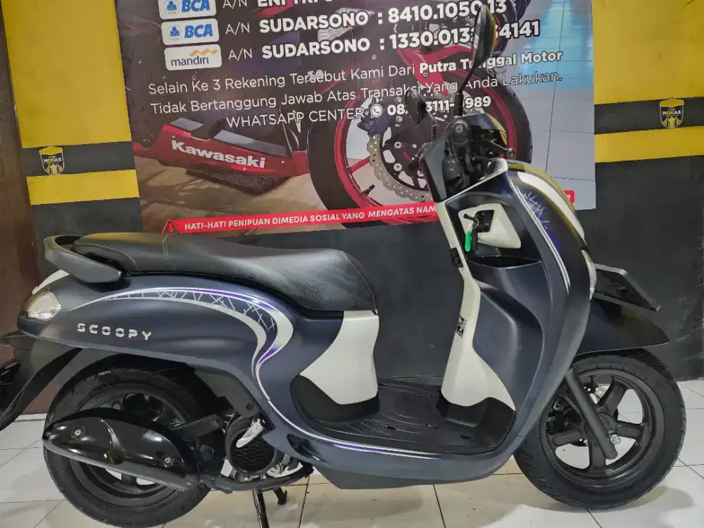 Scoopy Fashion 2025 Biru Putih,unit langka
