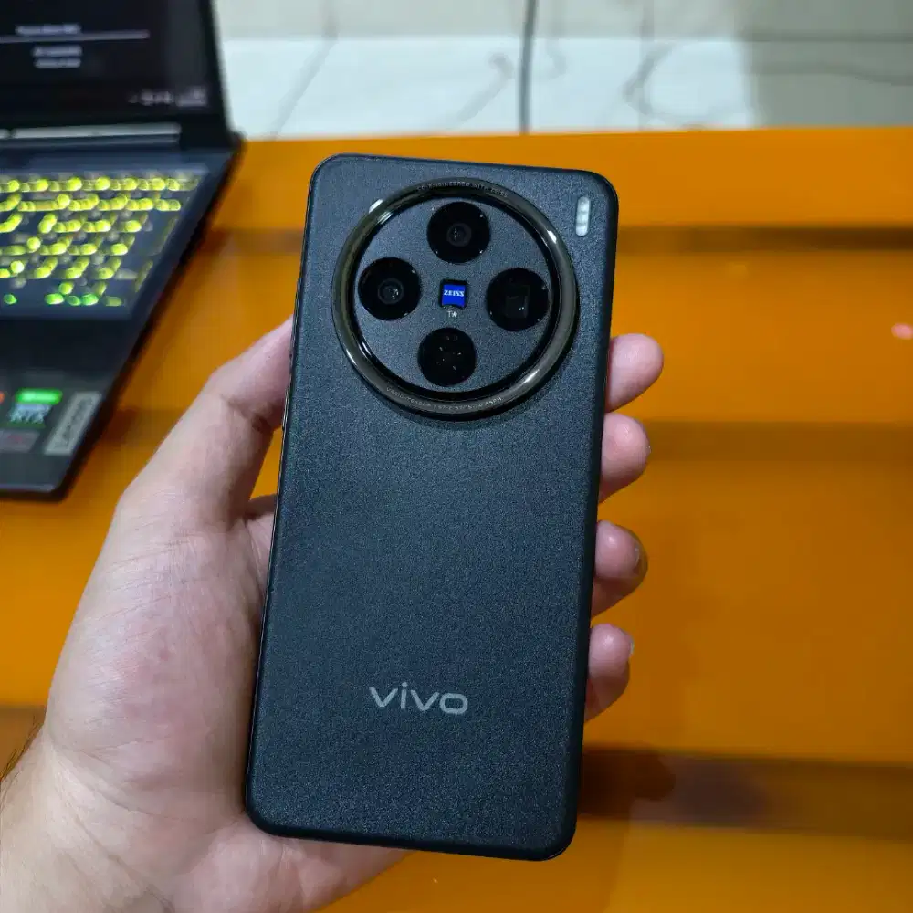Vivo X200 12/256 Garansi On Mulus