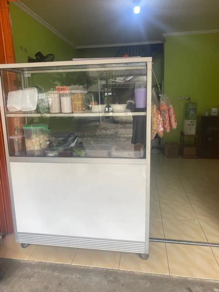 Jual etalase bekas