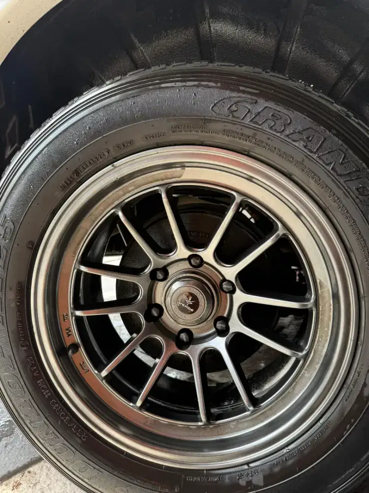 velg venom 5 r18
