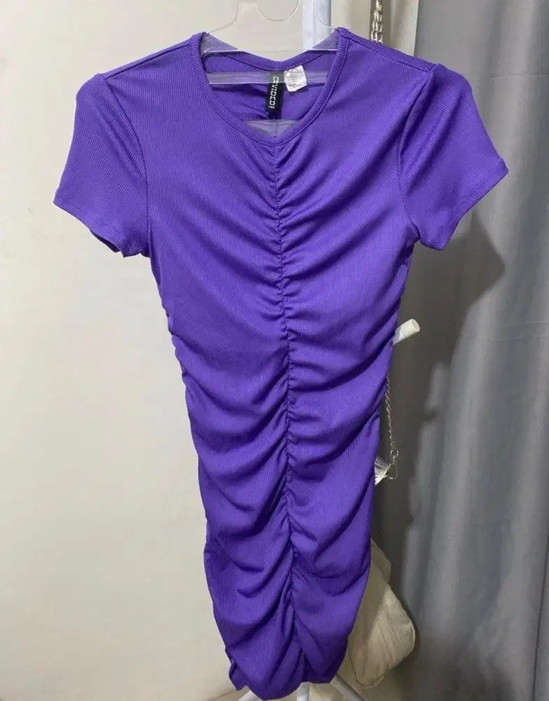 H&M dress party ungu