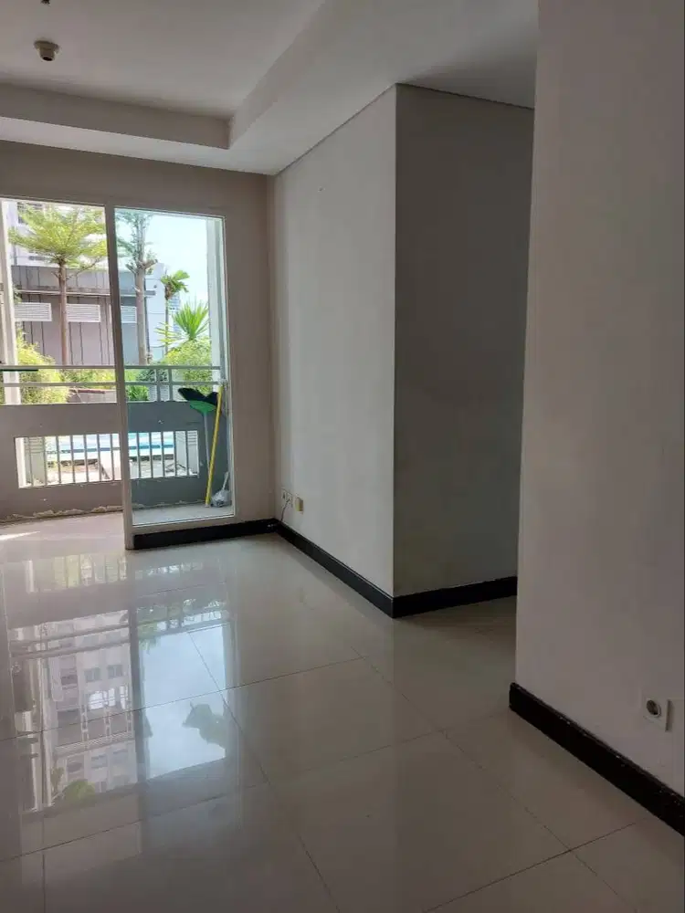 Sewa Apartemen 3BR Sky Terrace Daan Mogot - Tanpa Perantara, Strategis