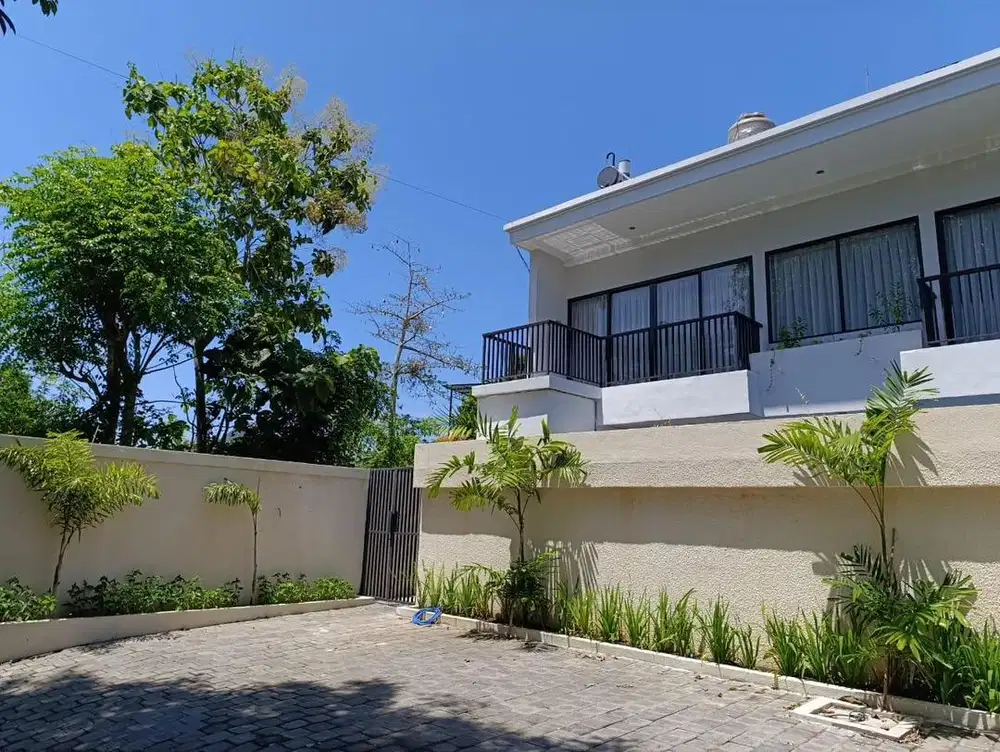 [DIJUAL CEPAT 3 RUMAH EKSKLUSIF/VILLA] - Ungasan, Bali