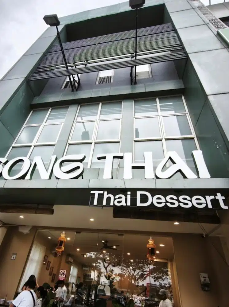 Kami membuka kesempatan bergabung untuk posisi Waiter/Waitres