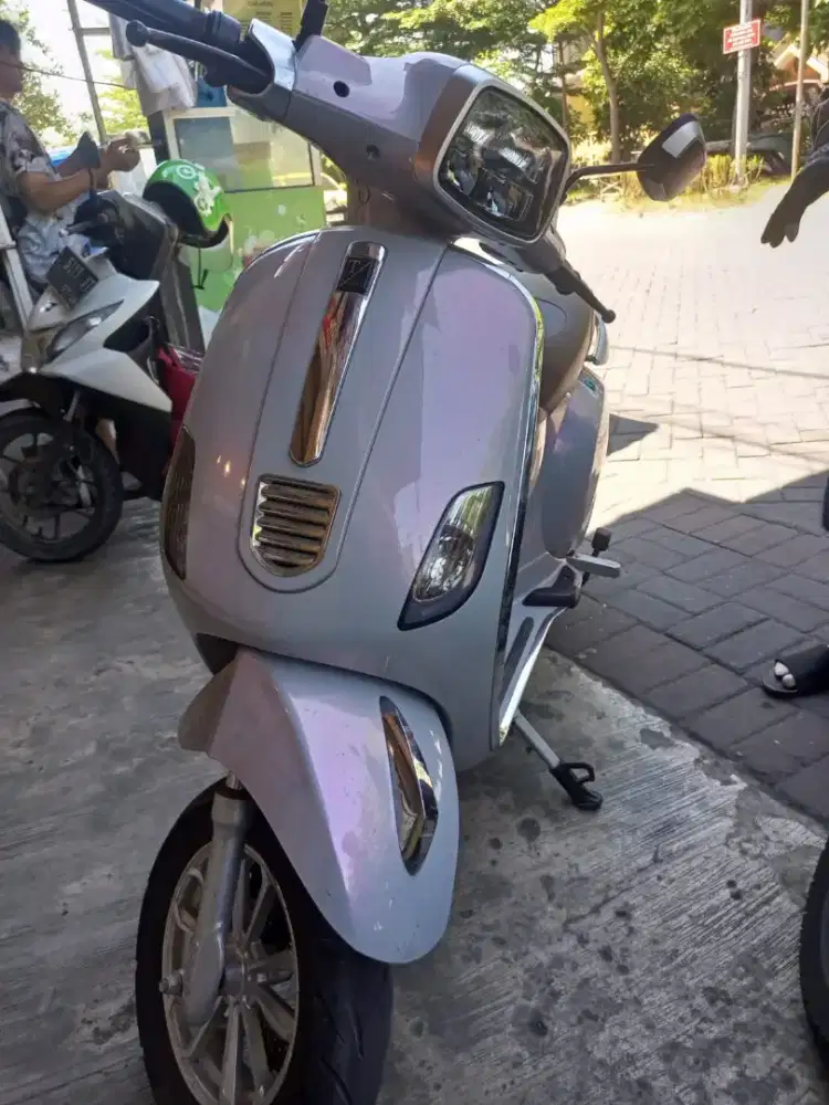 Vespa motor listrik UWinfly T3pro