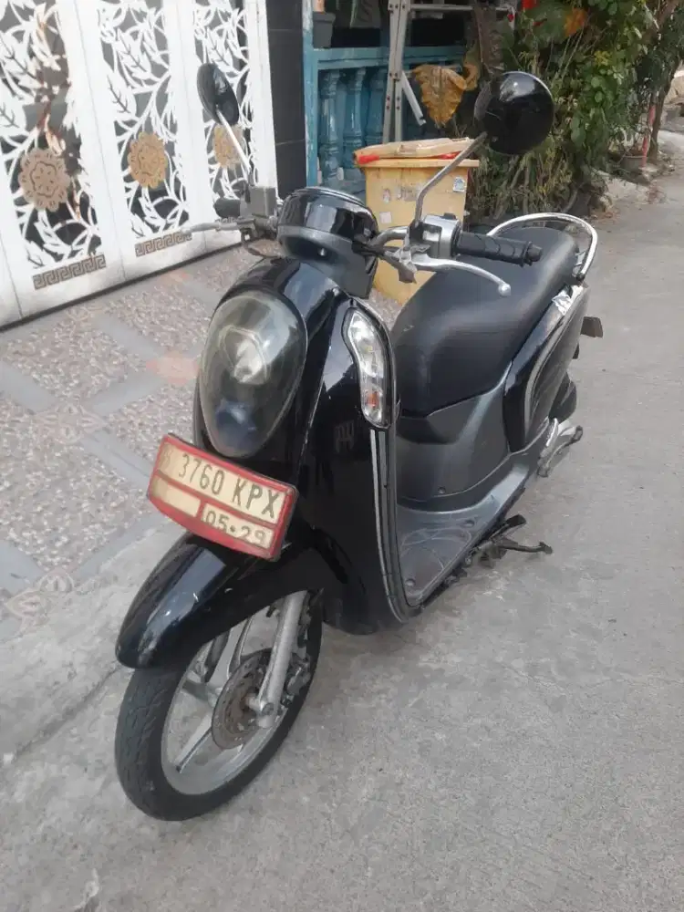 Honda Scoopy 2014 ss lengkap mesin bagus pajak hidup plat Bekasi Kota