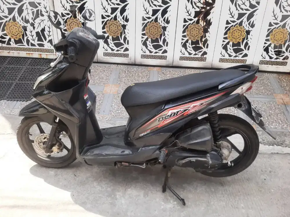 Honda Beat Fi 2013 ss lengkap mesin bagus stater tokcer ,Bekasi Kota