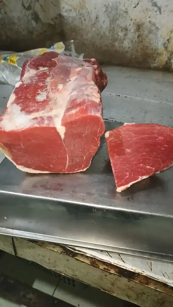 Daging frozen (daging impor beku)