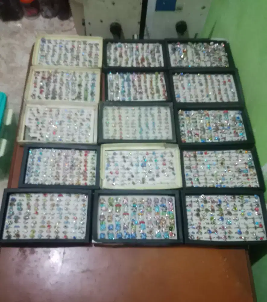 Borongan cincin wanita elegan