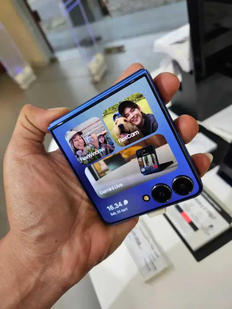 SAMSUNG GALAXY Z FLIP 7  BONUS SPEAKER PREMIUM + GARANSI UP 2 TAHUN