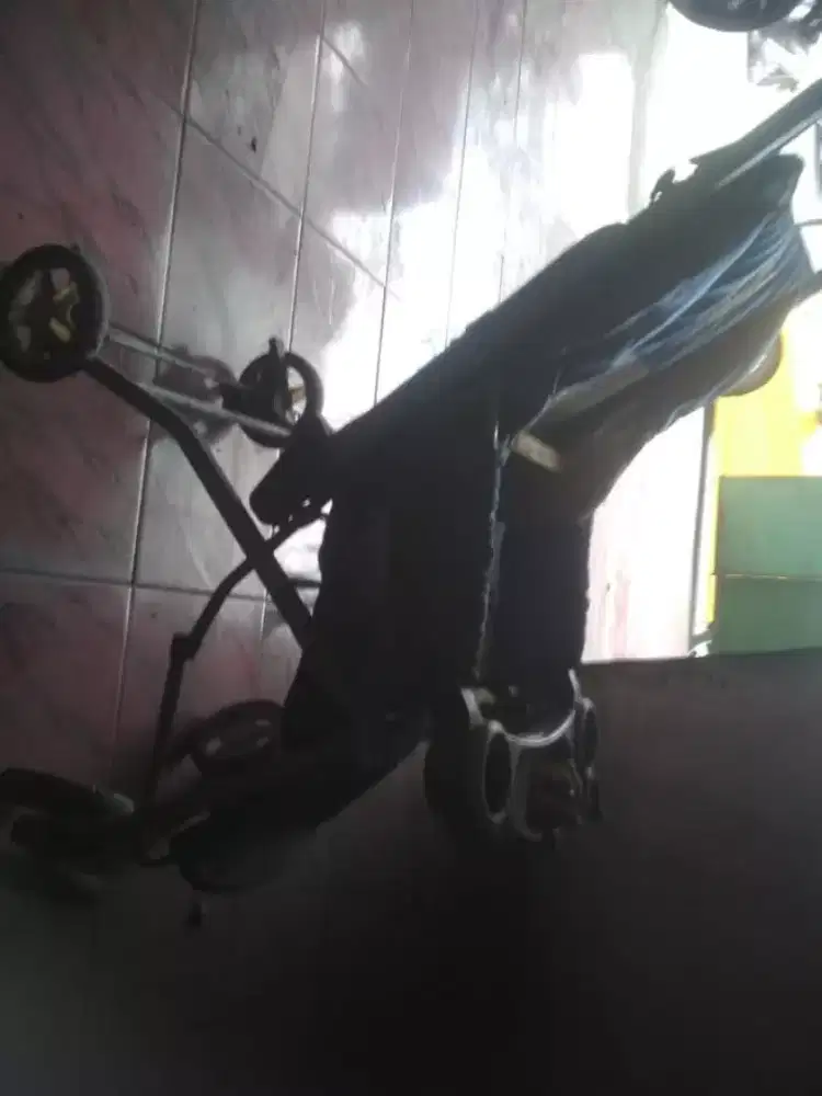 Stroler bayi bekas seperti baru
