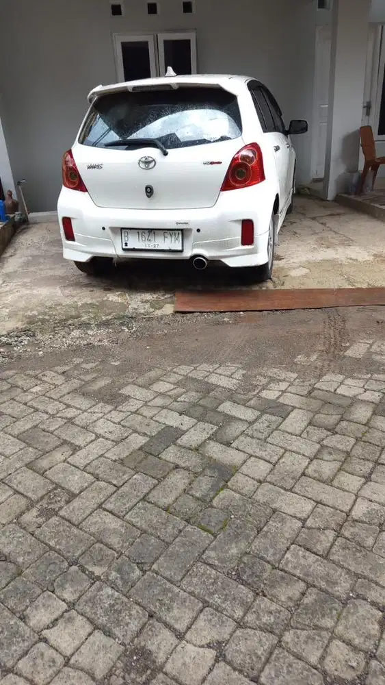 Toyota Yaris E automatic 2021 Putih