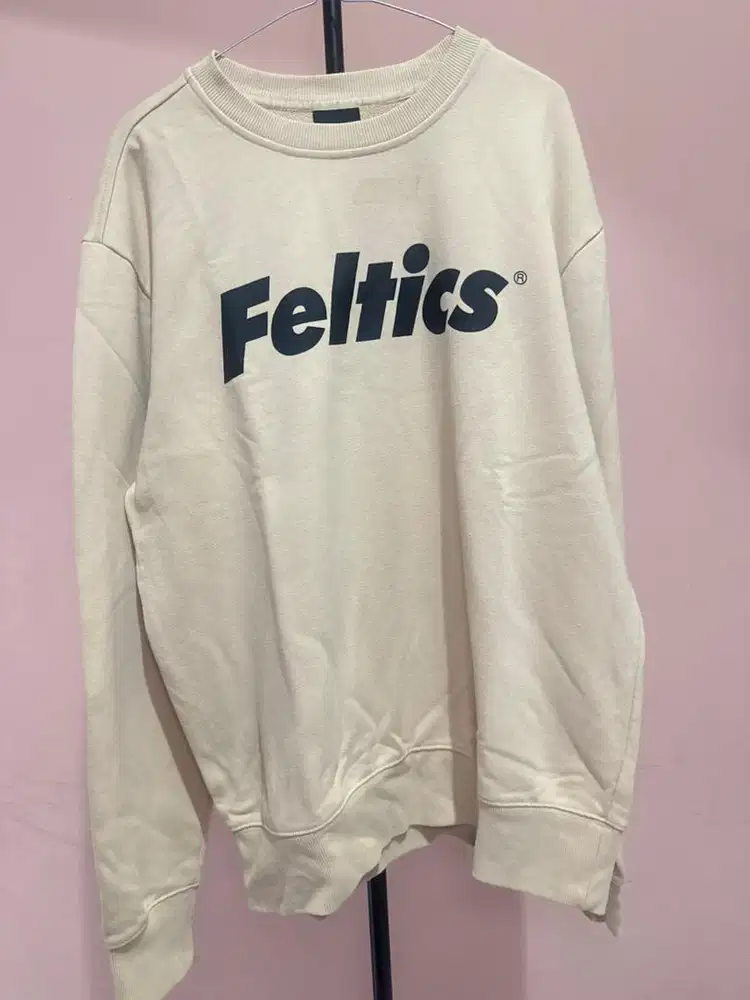 Sweater cn feltic M fit L