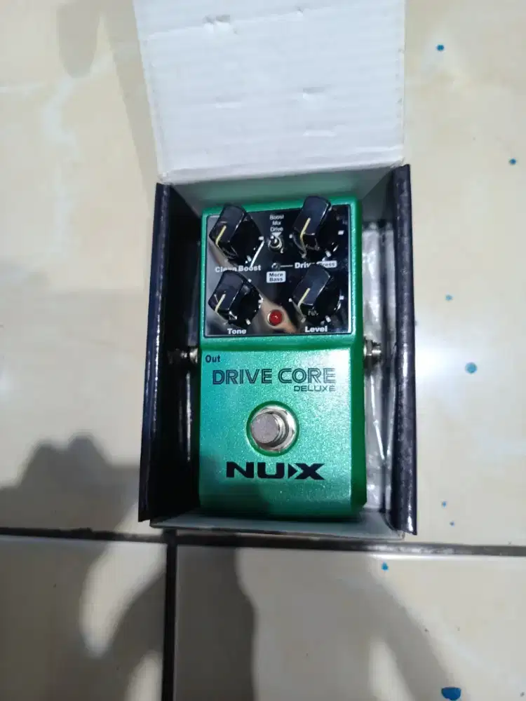 Efek gitar Nux drive core deluxe