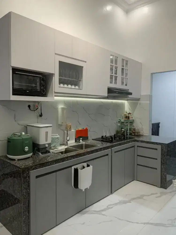 Kitchen set, kamar set, lemari, backdrop tv, isi rumah, isi kantor.