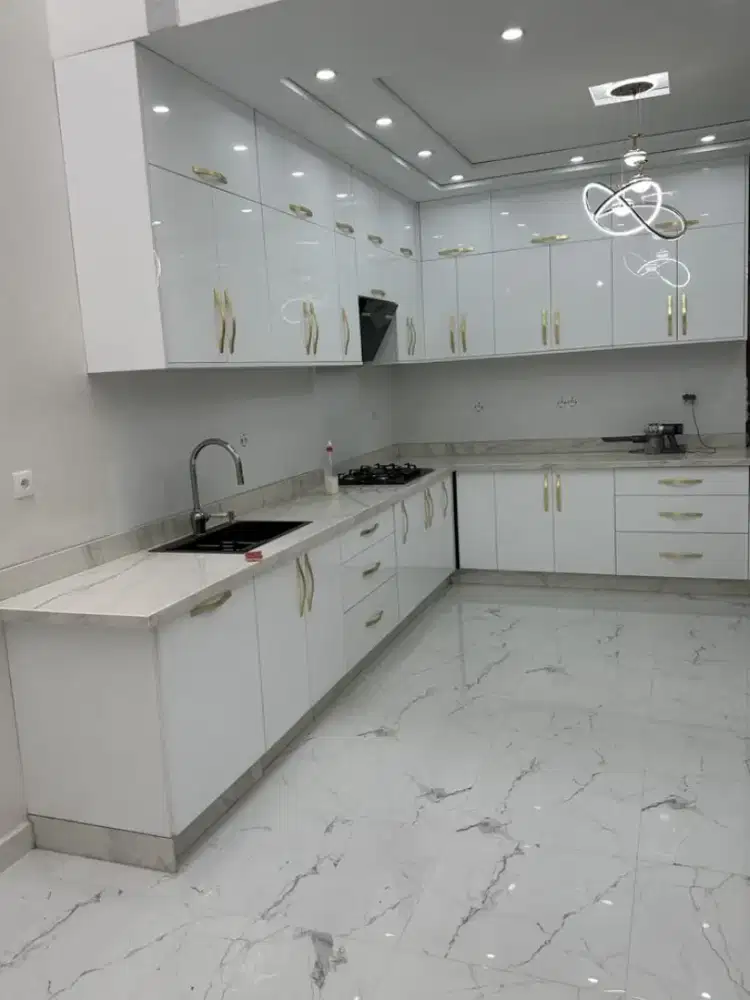 Kitchen set, kamar set, lemari, backdrop tv, isi rumah, isi kantor.