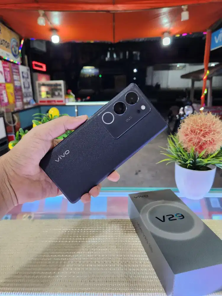 Vivo V29 5G Ram 8+8Gb/ 256Gb Fullset Original 100% Like New Bergaransi