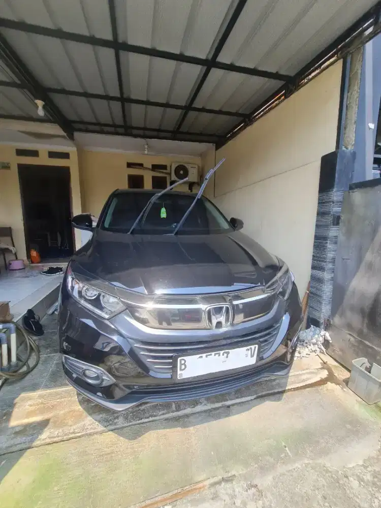 HRV Hitam 2019 Tangan Pertama