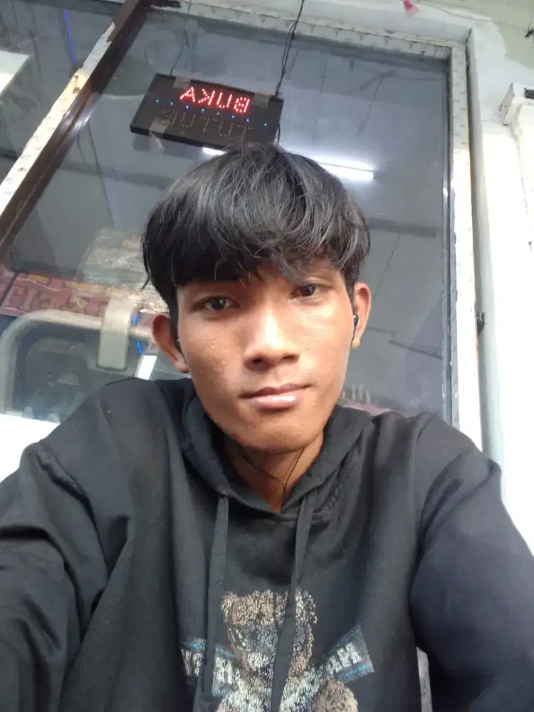 Mencari pekerjaan apa saja