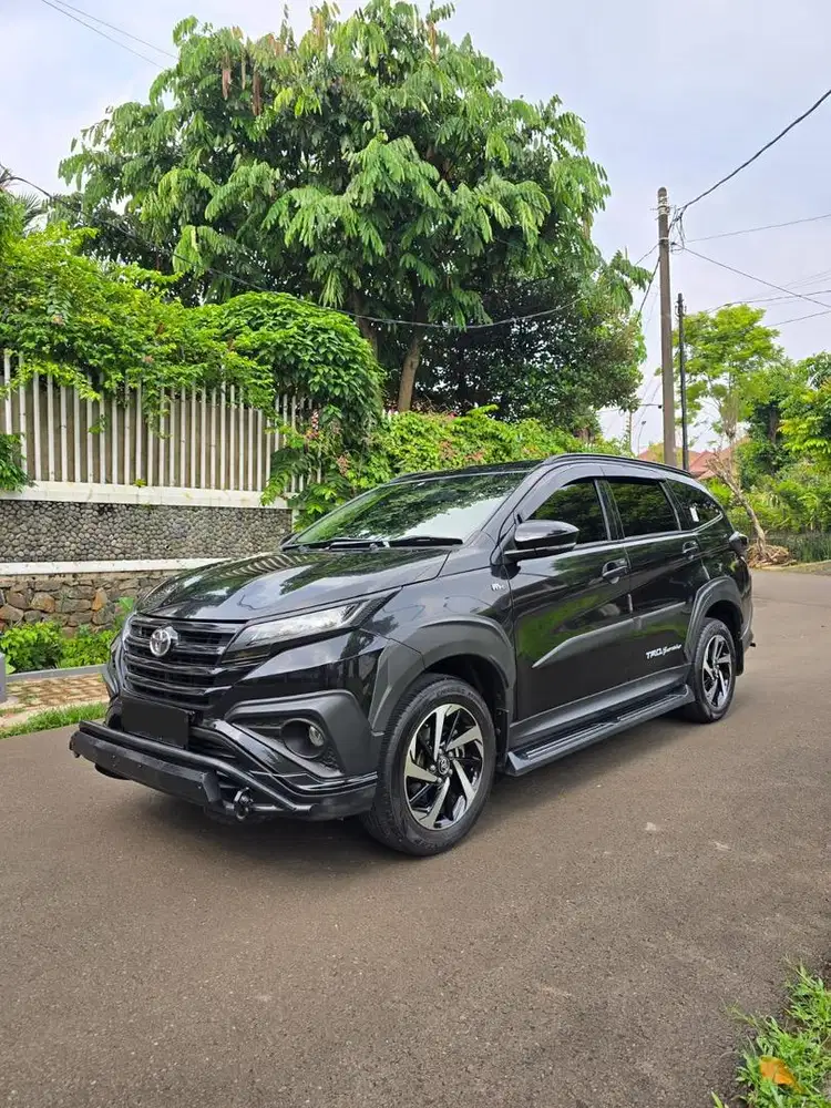 (Low KM)Toyota Rush 1.5 TRD Sportivo 2021