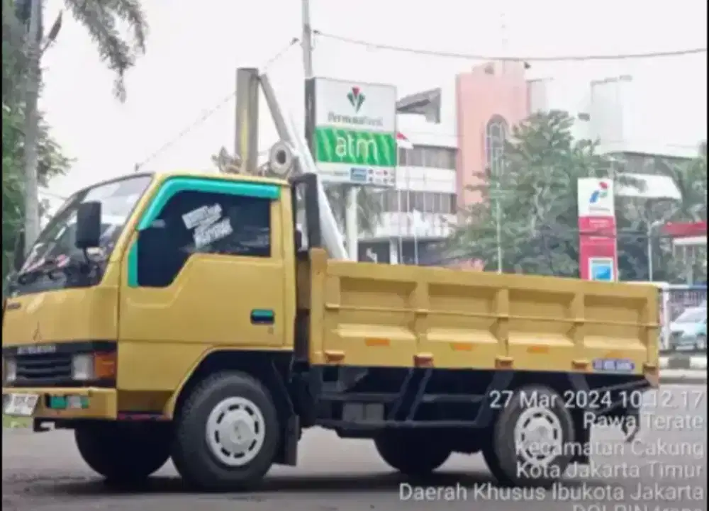 Truk engkel angkut barang cikarang