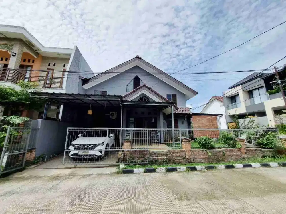 Jual rumah hook di perumahan Studio Alam Indah, Raden Saleh, Sukmajaya, Depok