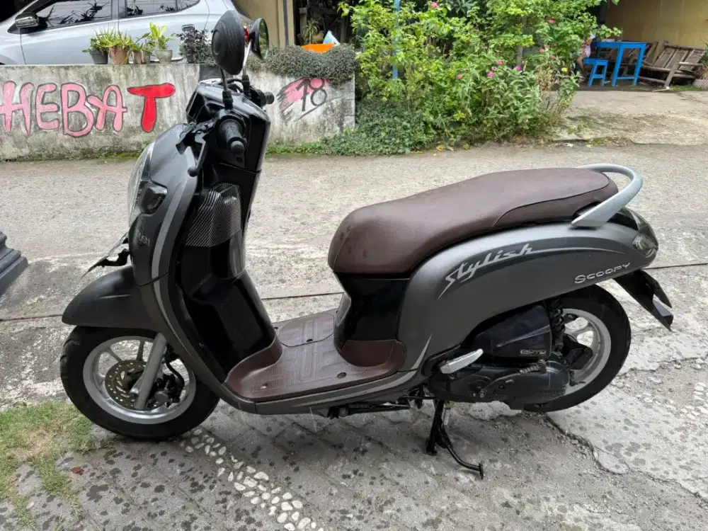 Scoopy THN 2017 plat AB Bantul