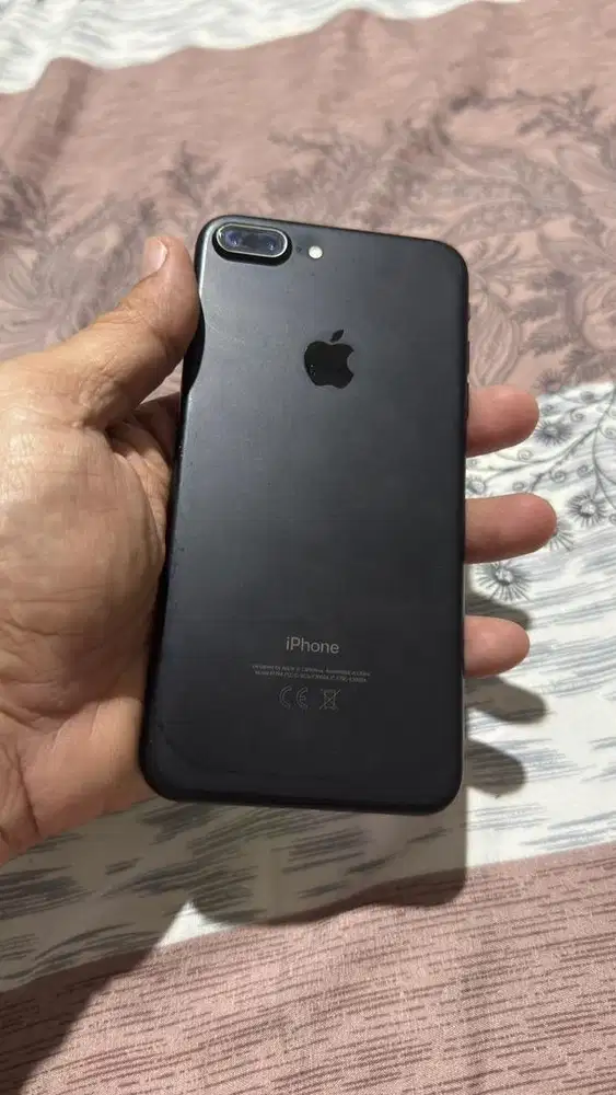 Iphone 7+ bekas