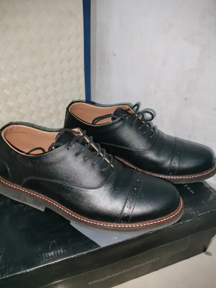 Sepatu Pantofel Merk Reylmen Original size 42