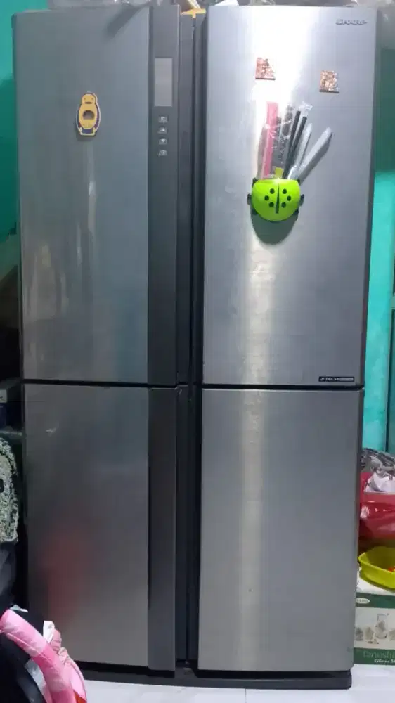 Kulkas SHARP 4 Pintu J-TECH Inverter
