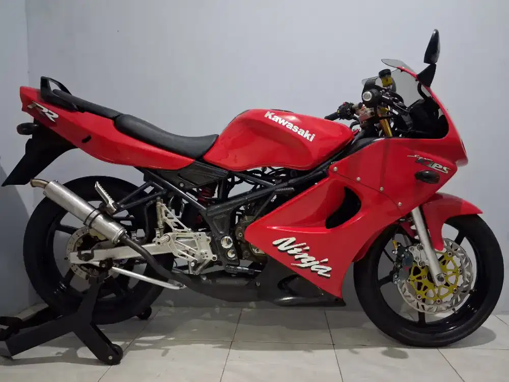 Kawasaki Ninja RR Old 2011 mulus pajak plat baru isi