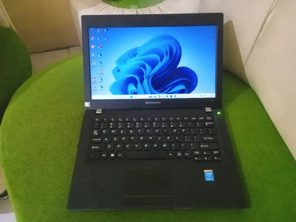 Laptop core i7 Lenovo K2450 windows 11Pro