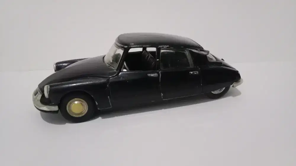 Citroen burago skala