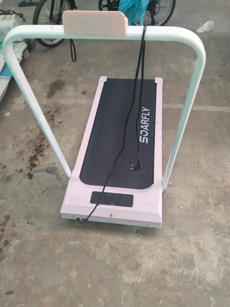 Treadmill Soarfly Warna Pink