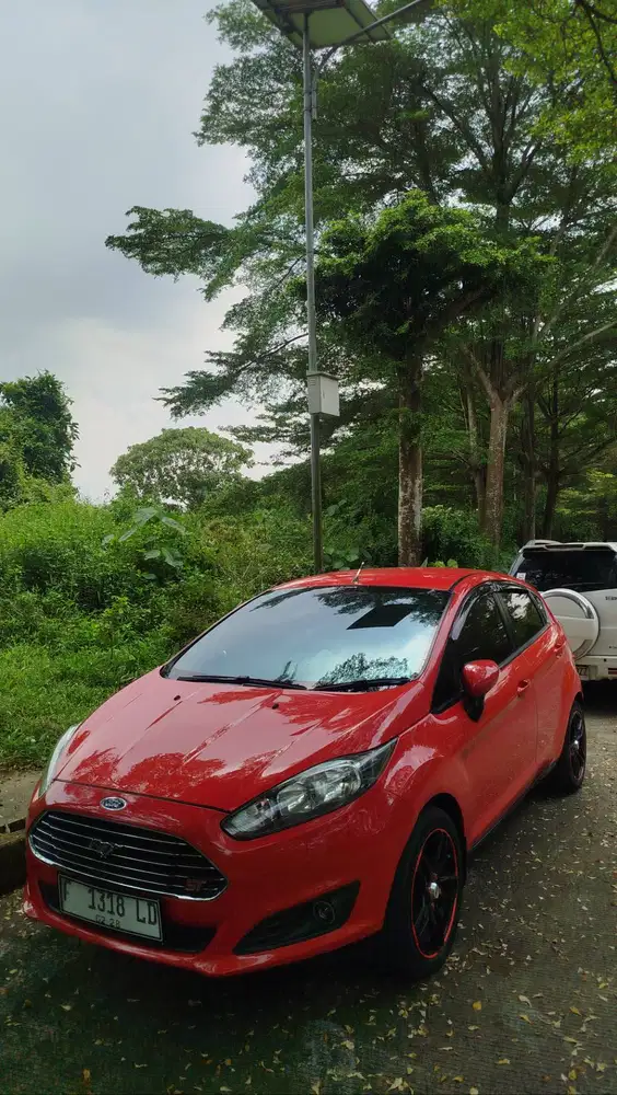 Ford Fiesta Trend Sport tahun 2013 AT