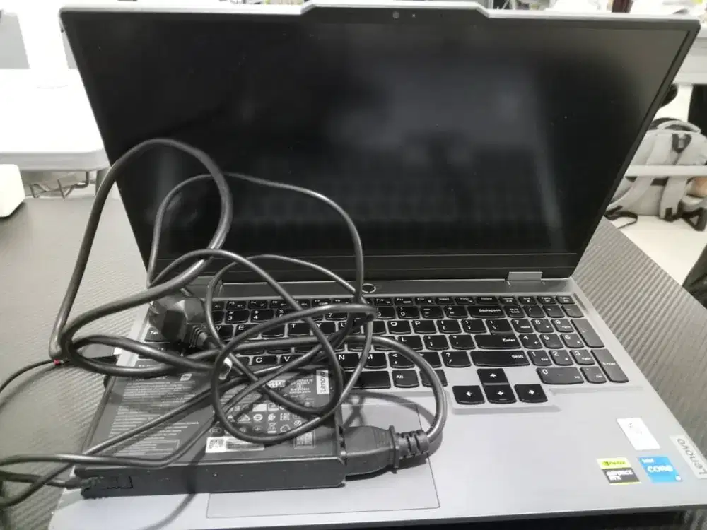 Laptop LOQ Pemakaian 6 bulan