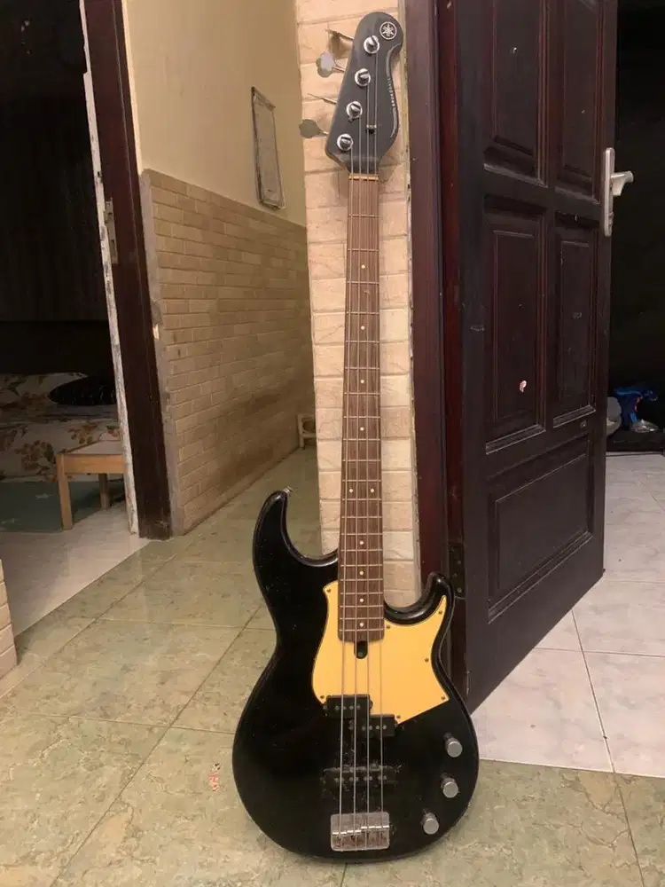 Yamaha BB 435 Electric Bass