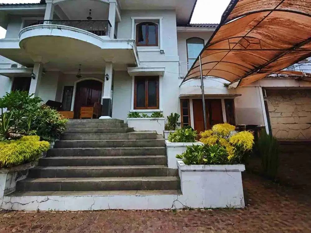 Rumah Mewah Bebas Banjir di Depok