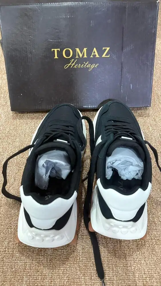 sepatu tomaz heritage size 40 kondisi mulus hj : 850.000