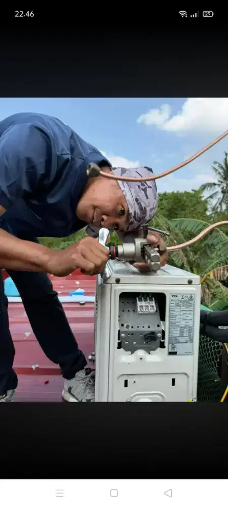 Jasa servis AC kulkas mesin cuci kompa air dll bergaransi resmi