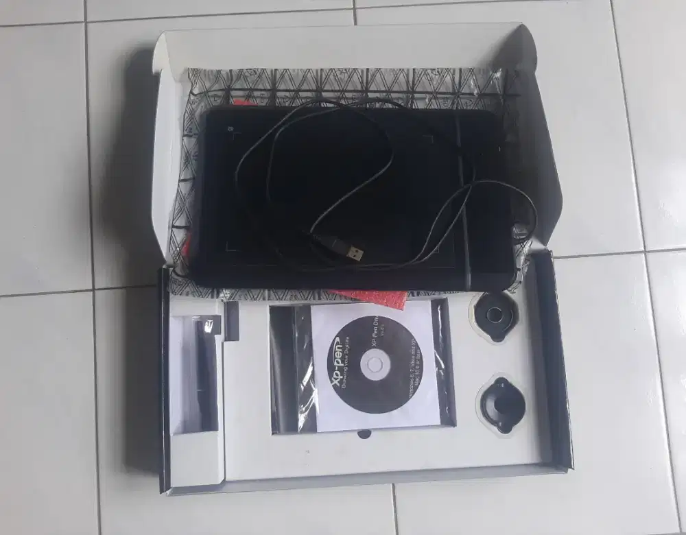 Tablet gambar digital bekas murah