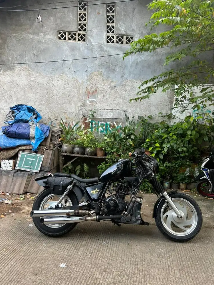 Motor custom bobber basic byson 150cc