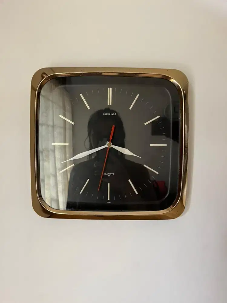 Jam Dinding Seiko